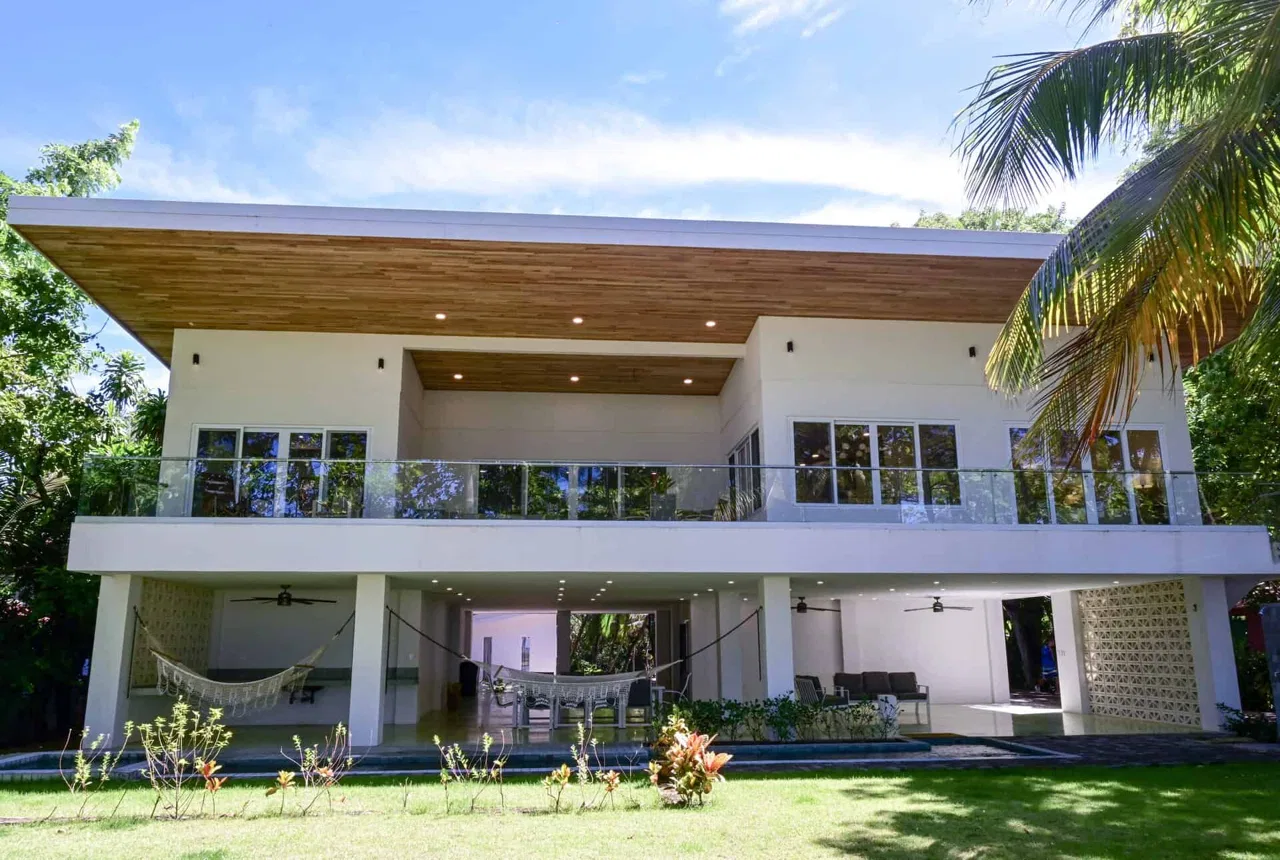 Contemporary Beachfront Luxury Casa! | Costa Rica Real Estate | Jaco Realty