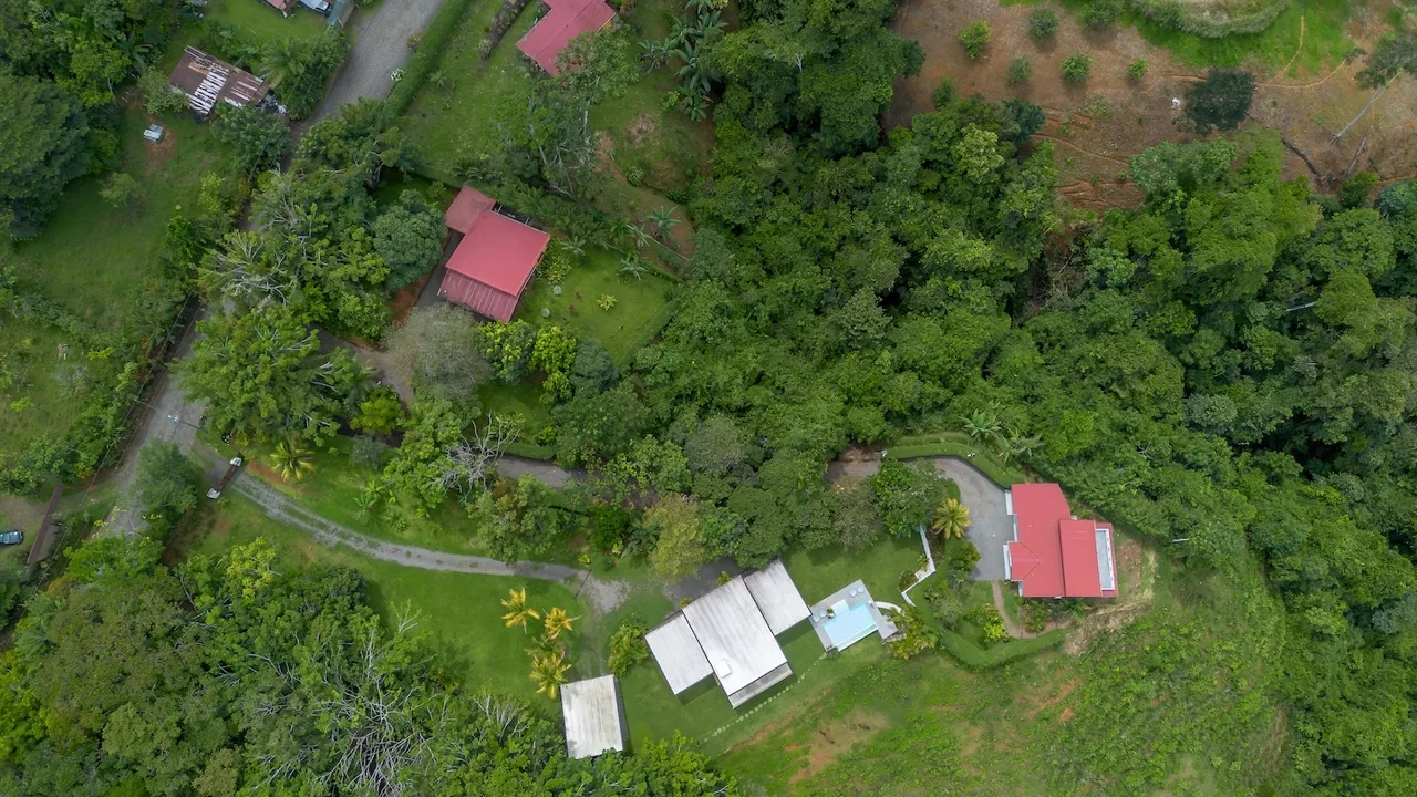 PROPERTY WITH TWO BEDROOM AND PANORAMIC MOUNTAINS VIEWS CASA BLANCA, IN PLATANILLO – 0.99 ACRES, photo 3