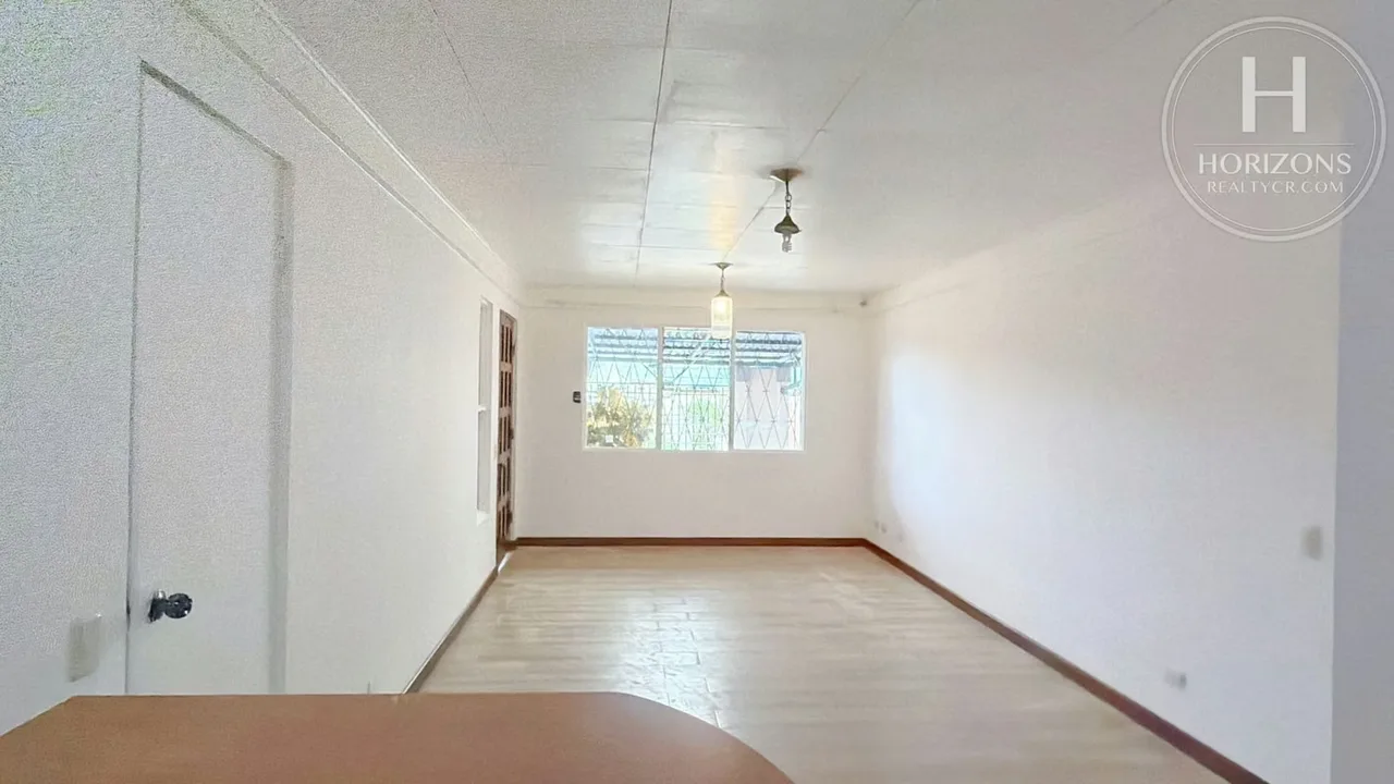 Rental price: 525,000 per month + Guarantee deposit of 525,000 (not including services) First level apartment - 2 rooms + office / studio - 2 full bathrooms - 1 covered parking with ..., photo 3