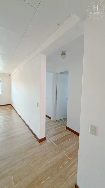 Rental price: 525,000 per month + Guarantee deposit of 525,000 (not including services) First level apartment - 2 rooms + office / studio - 2 full bathrooms - 1 covered parking with ..., photo 6