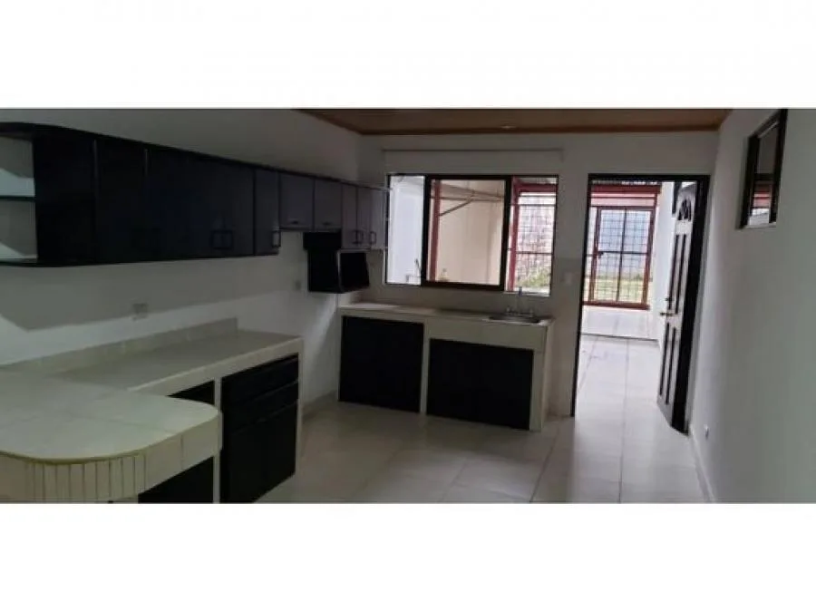 VENTA DE DOS CASAS, SAN JOSE, TIBAS, SAN JUAN - Venta en Tibás, photo 6