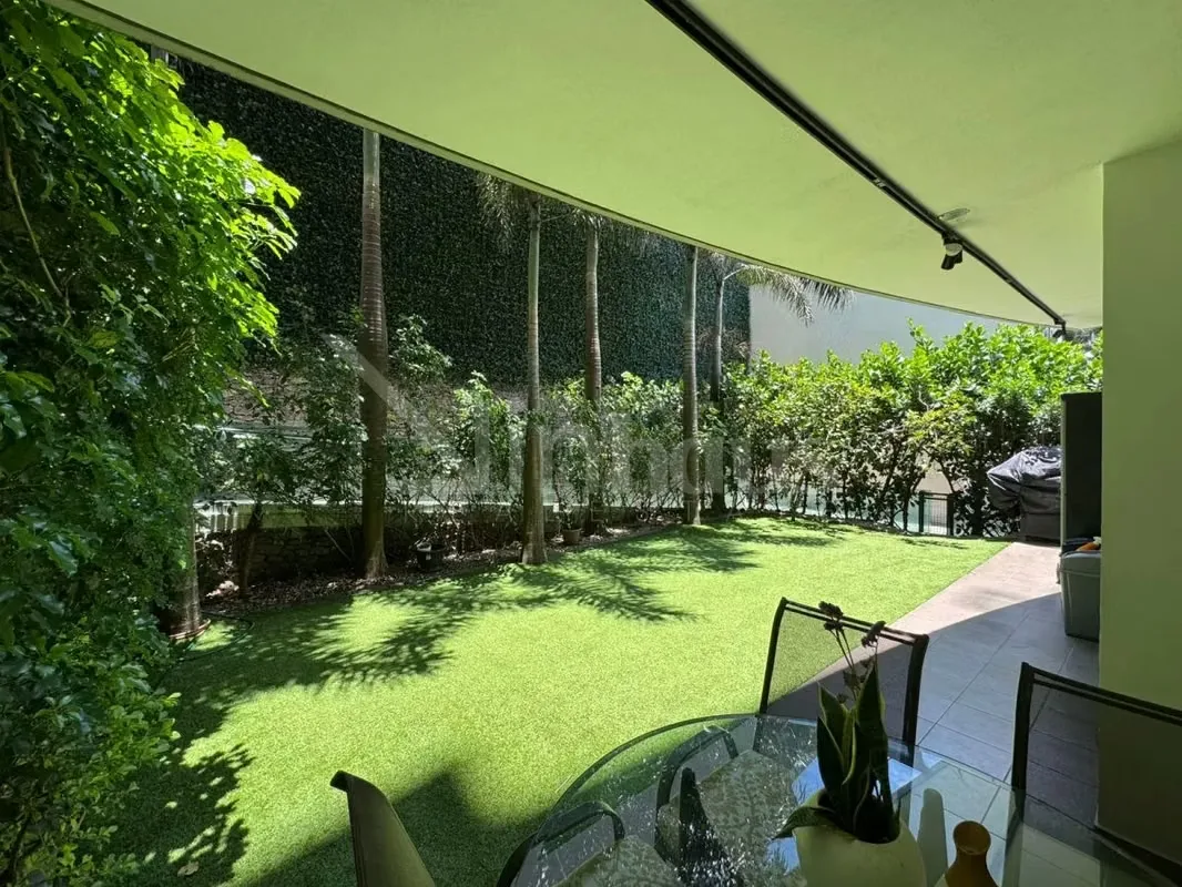 Este apartamento en planta baja destaca por su diseño funcional y su acceso directo a un amplio jardín privado., photo 5