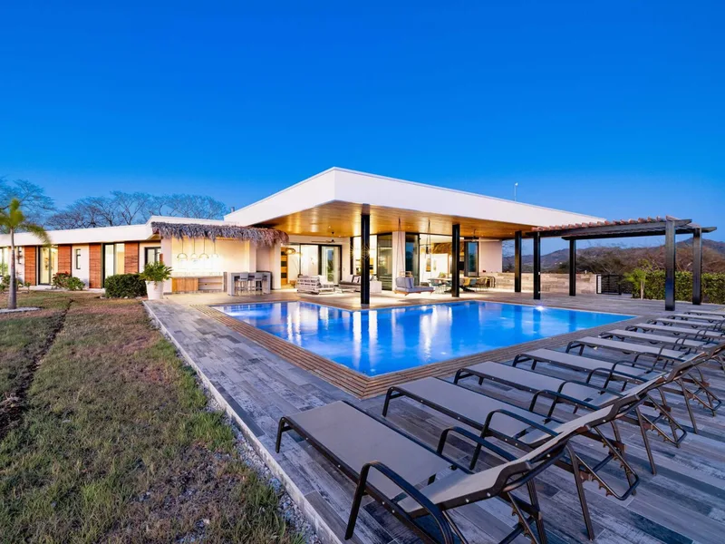 3 Bed Single Family Homes For Sale in Playa Grande, photo 2