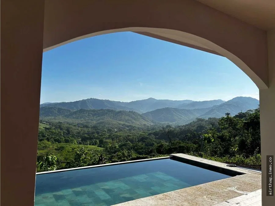 Casa Luna, Mountain and Beach Home