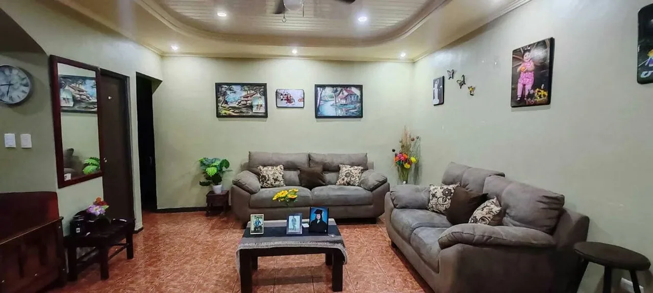 Venta de Casa en Desamparados-San Rafael Abajo. 26-597
