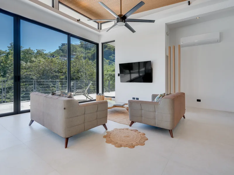 4 Bed Single Family Homes For Sale in Tamarindo, photo 7