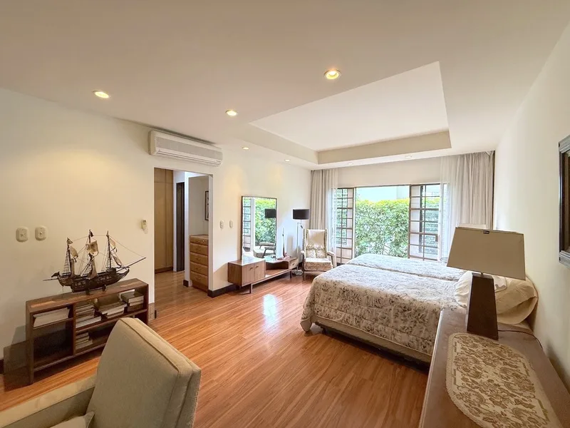 3 Bed Single Family Homes For Sale in Santa Ana, photo 14