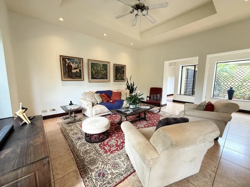 3 Bed Single Family Homes For Sale in Santa Ana, photo 5