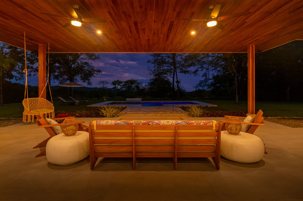 Modern Tropical Retreat / Ocean & MNT Views / Private Oasis, photo 4
