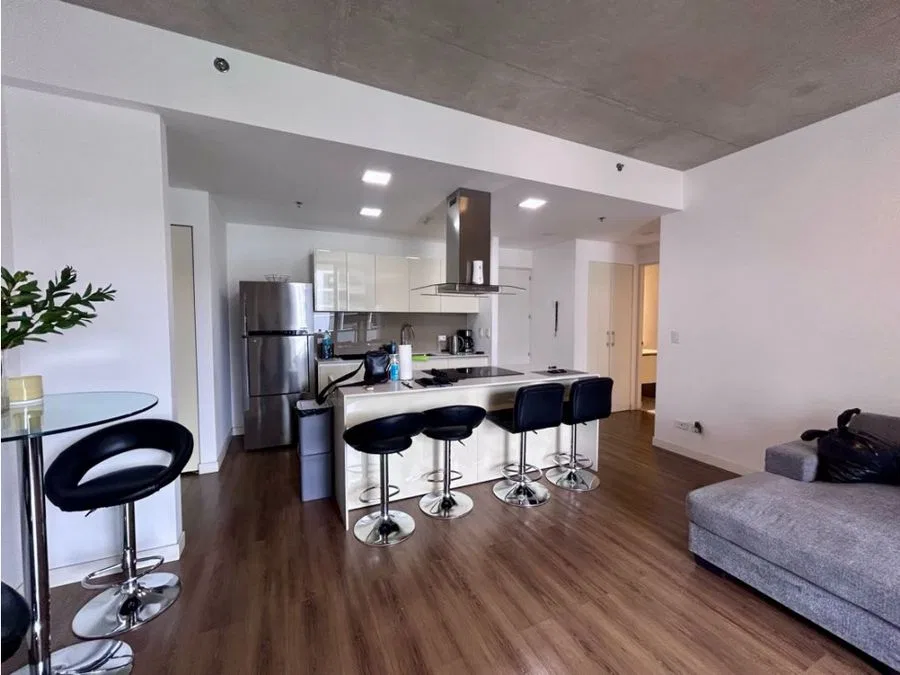 SE ALQUILA APARTAMENTO AMOBLADO EN ESCAZU