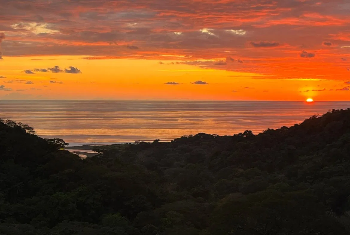 LOT READY TO BUILD WITH OCEAN VIEW AND MINUTES TO DOMINICAL – 1.5 ACRES, photo 6