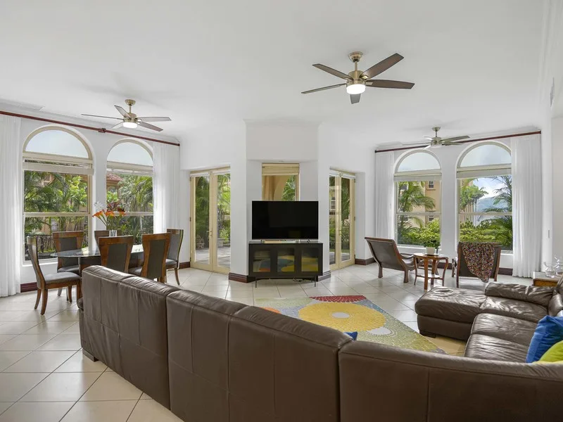 3 Bed Condo For Sale in Herradura, photo 3