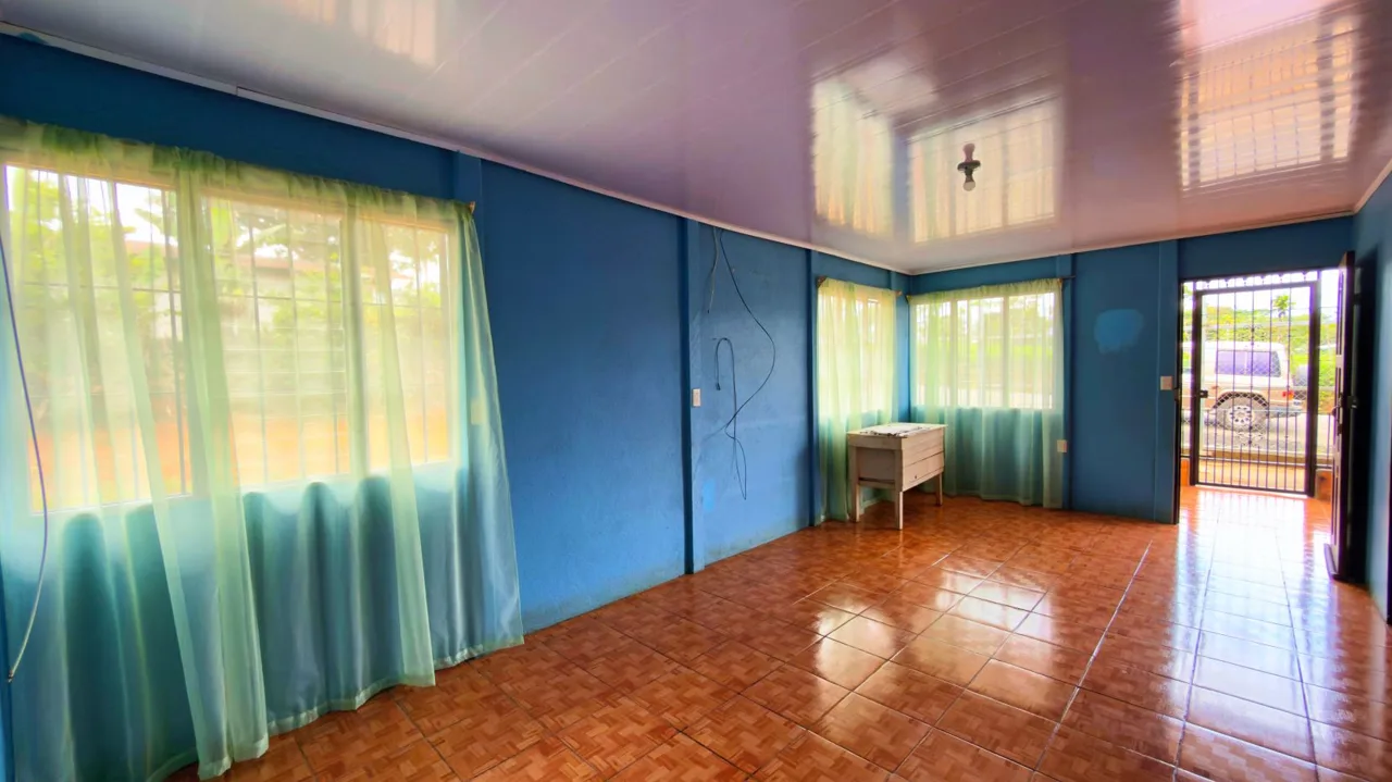 For Sale: Secure 1,974 m² Estate in San Pedro Downtown | 3-BR House, Flat Land &amp; Natural Spring, photo 7