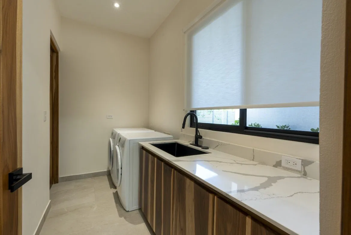 3 BEDROOM HOME + EXTRA LOT IN CENTRAL UVITA, photo 22