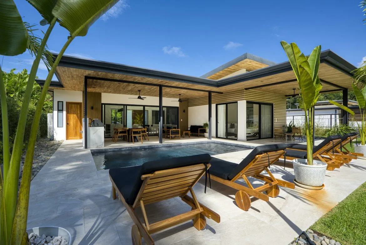 3 BEDROOM HOME + EXTRA LOT IN CENTRAL UVITA, photo 4