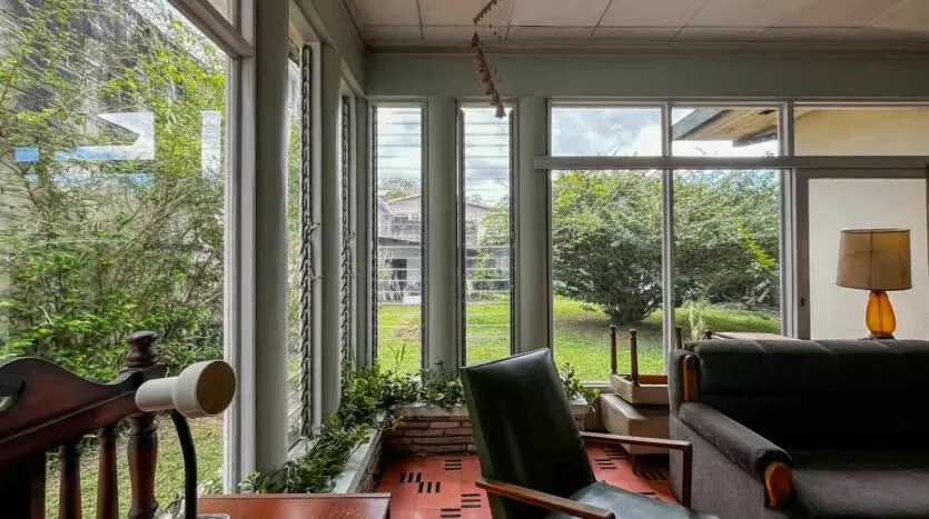 Home for Sale with Mixed-Use Zoning and Large Lot, photo 14