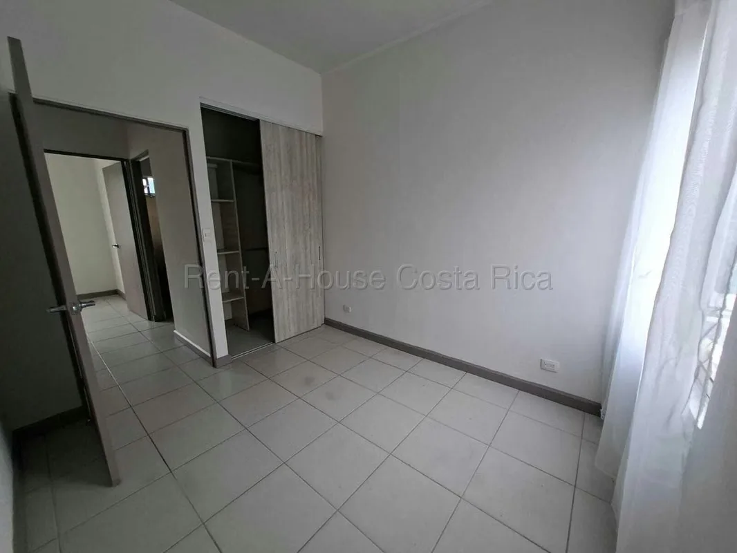 ¡Encontrá tu próximo hogar en Condominio Nova! Esta casa de dos plantas, construida en 2025, cuenta con 73 m², distribuidos en 2 habitaciones, 1 baño completo, patio privado y ..., photo 2