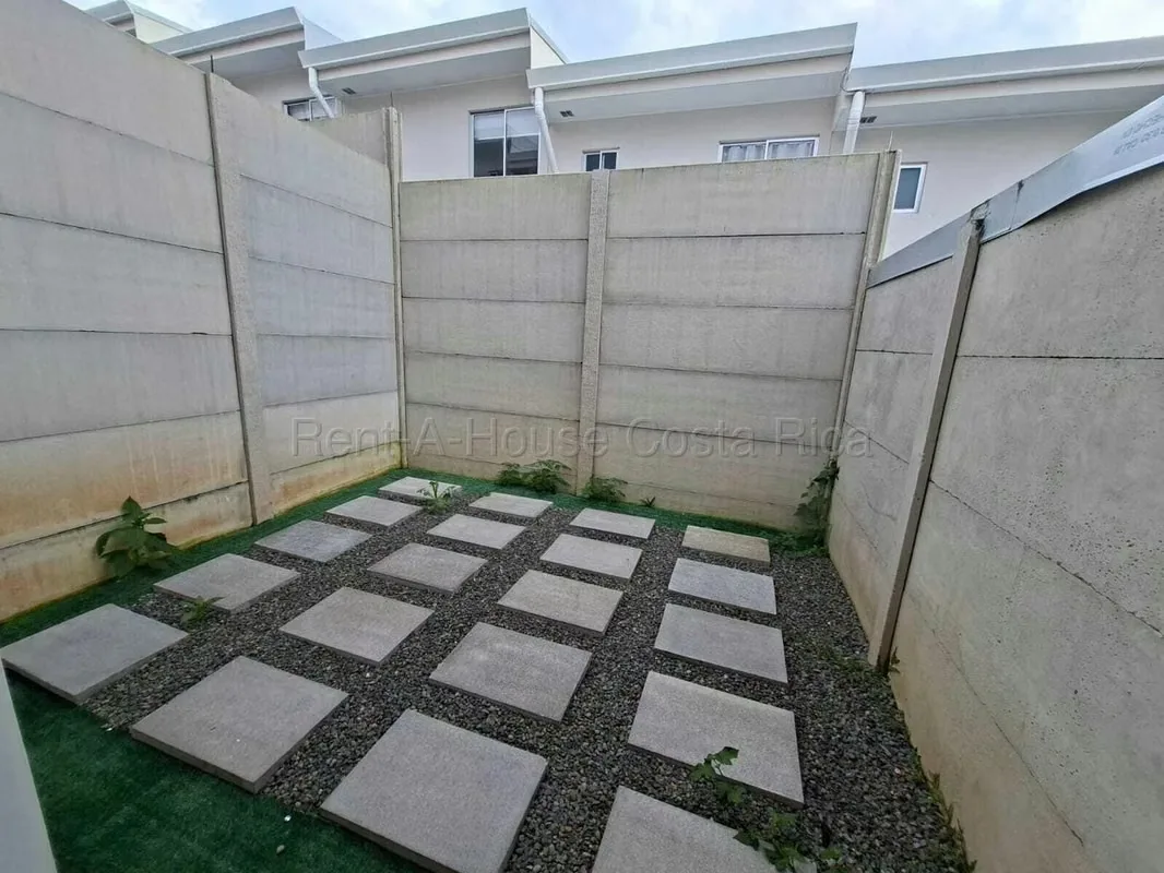 ¡Encontrá tu próximo hogar en Condominio Nova! Esta casa de dos plantas, construida en 2025, cuenta con 73 m², distribuidos en 2 habitaciones, 1 baño completo, patio privado y ..., photo 5