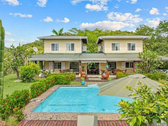 Premier Estate: 275.79 Hectares of Luxury Living and Vast Landscapes