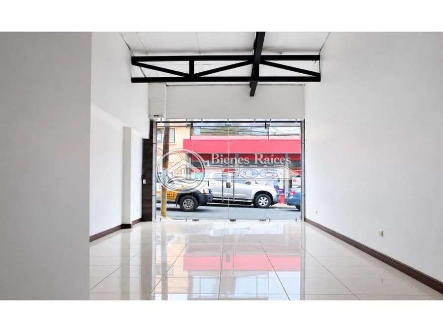🏢 ¡Se Alquila Local Comercial en el Centro de Heredia #20