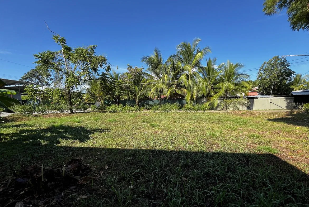 MAGICAL CORNER LOT IN UVITA w/ 8-MINUTE WALK TO NATIONAL PARK BEACH, photo 16