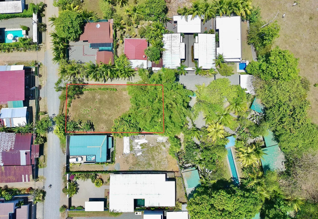 MAGICAL CORNER LOT IN UVITA w/ 8-MINUTE WALK TO NATIONAL PARK BEACH, photo 5