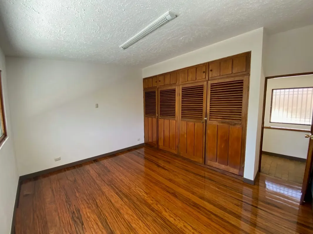 IDEAL FOR MEDICAL CLINIC, LAW OFFICE, OFFICES, ETC... 5701, photo 5