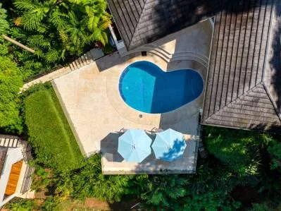 Casa de Paz - Un lujoso refugio en la jungla con impresionantes vistas al mar
