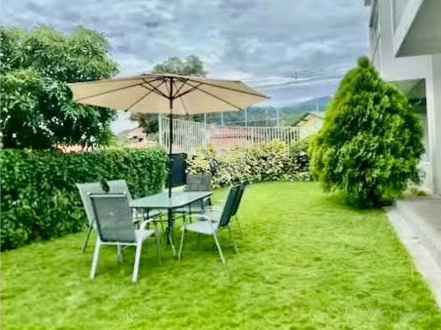 Casa en Venta Rio Oro Santa Ana