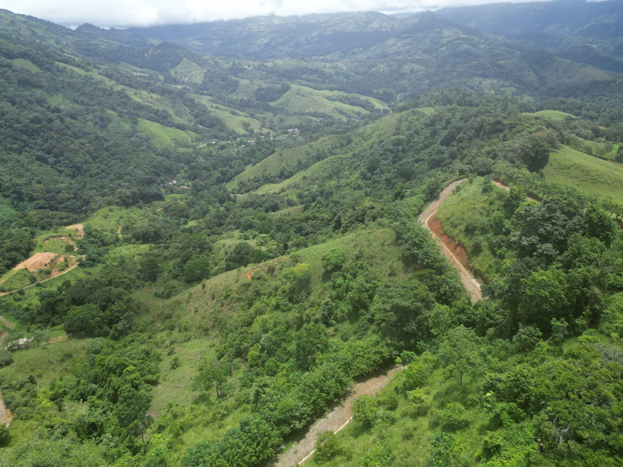 OCEAN & MOUNTAIN VIEW ESTATE WITH RIVER,CREEK, JUNGLE, PASTURE, AND DEVELOPMENT POTENTIAL NEAR DOMINICAL BEACH – 164.8-ACRE, photo 17