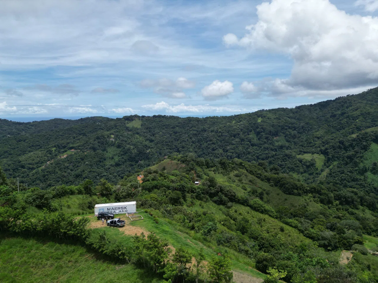 OCEAN & MOUNTAIN VIEW ESTATE WITH RIVER,CREEK, JUNGLE, PASTURE, AND DEVELOPMENT POTENTIAL NEAR DOMINICAL BEACH – 164.8-ACRE, photo 3