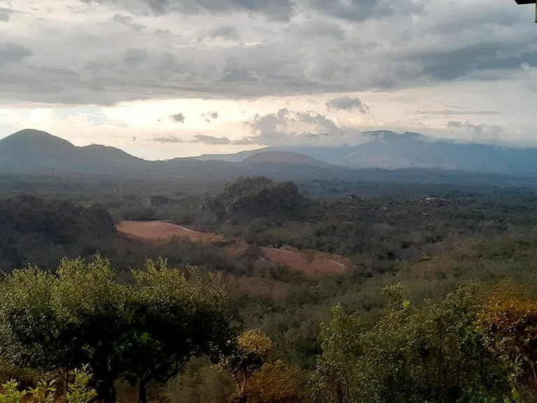 T37: Mountain Home Construction Site For Sale in Curubandé, photo 7