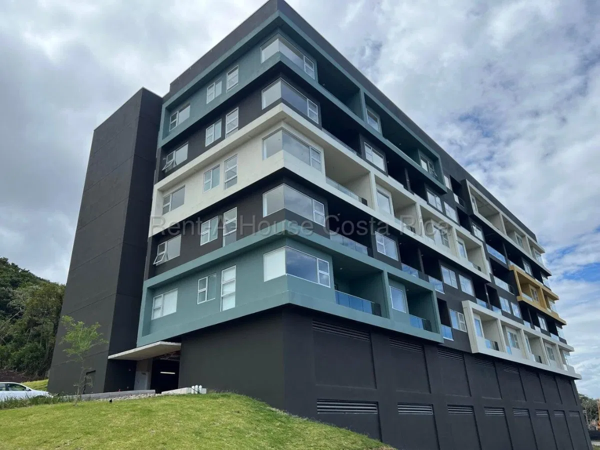 Alquiler de Moderno Apartamento a Estrenar en Santa Ana / Mls. 26-1960 OFC JB - Alquiler / Renta en Santa Ana