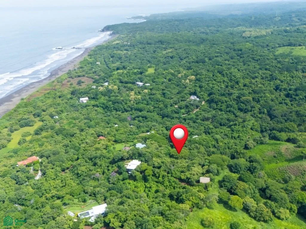 Comunidad Privada La Perla | 1,64 acres, Vista al Mar desde el Segundo Piso