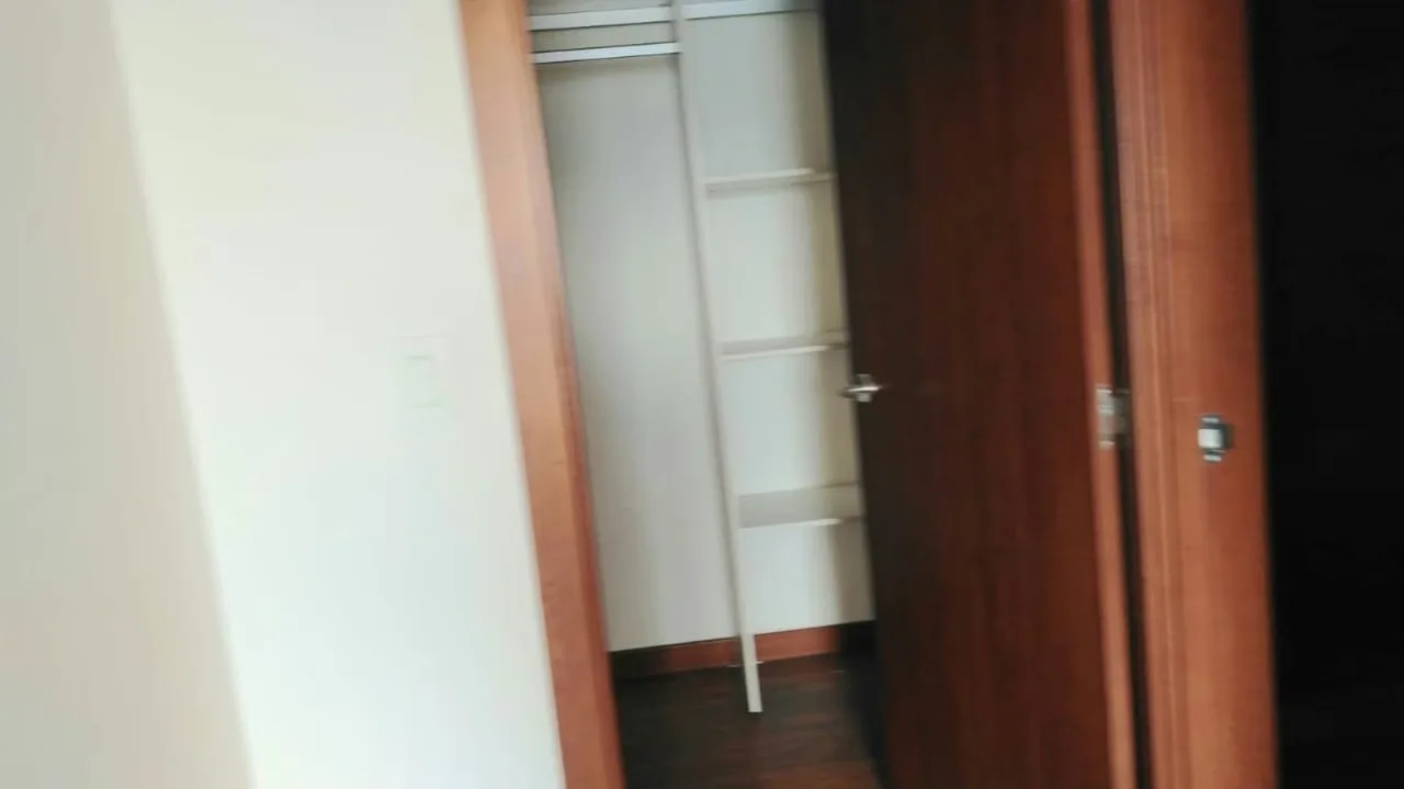 ¡Oportunidad de Inversión y Estilo de Vida! Apartamento NUEVO Esquinero Amoblado en Los Yoses | Vistas de 180° & Máximo Silencio, photo 11