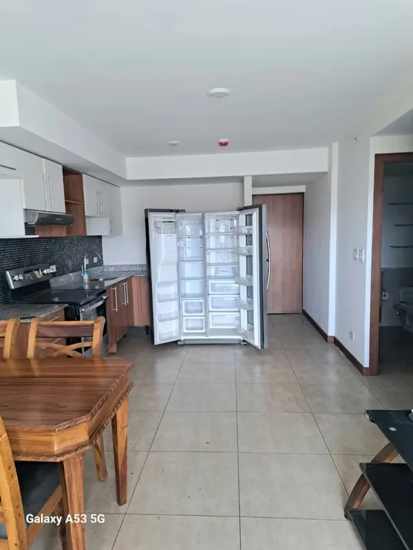 ¡Oportunidad de Inversión y Estilo de Vida! Apartamento NUEVO Esquinero Amoblado en Los Yoses | Vistas de 180° & Máximo Silencio, photo 4
