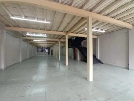 Warehouse/Store