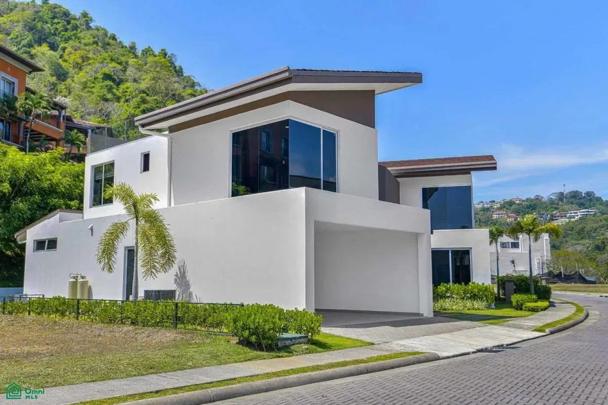 Contemporary Beach Reside Gated Community Unit 14,, Puntarenas 61101