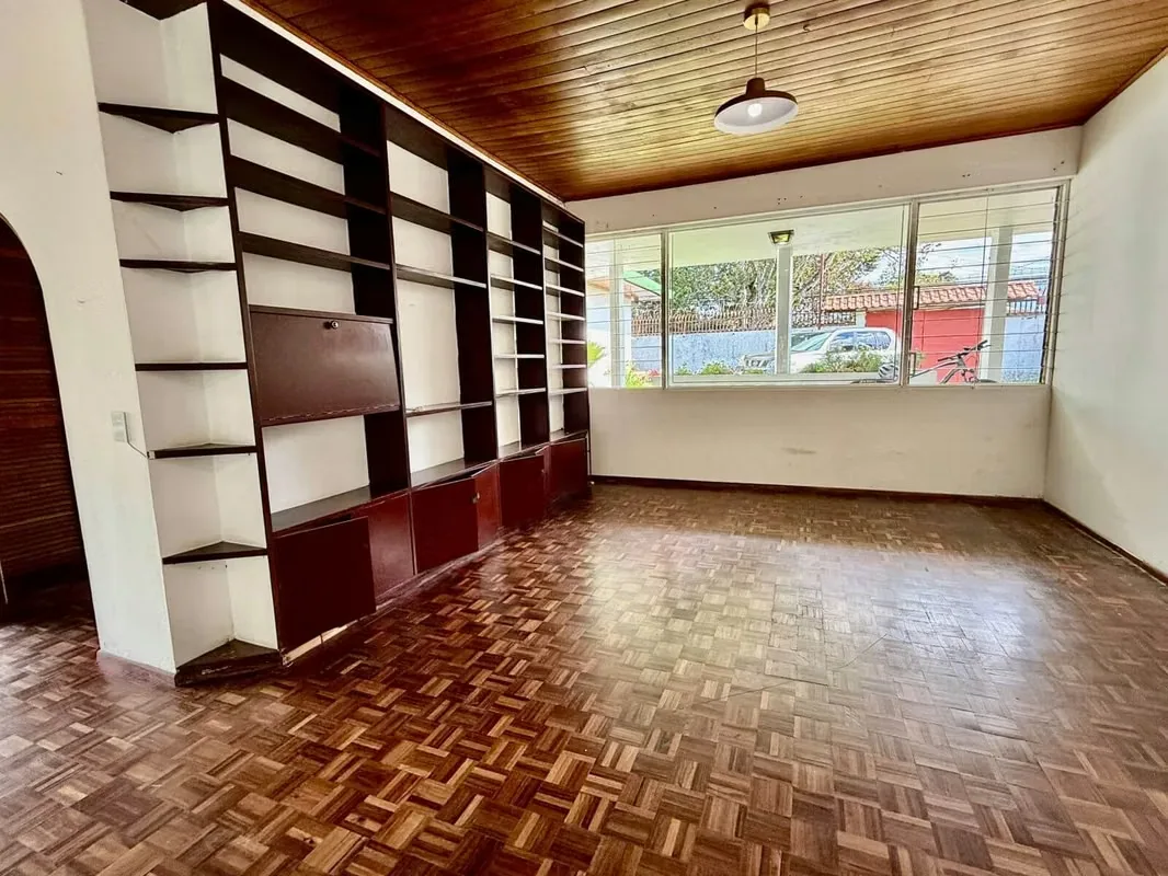 Se Alquila casa con amplio jardín por el Cristo de Sabanilla, photo 4