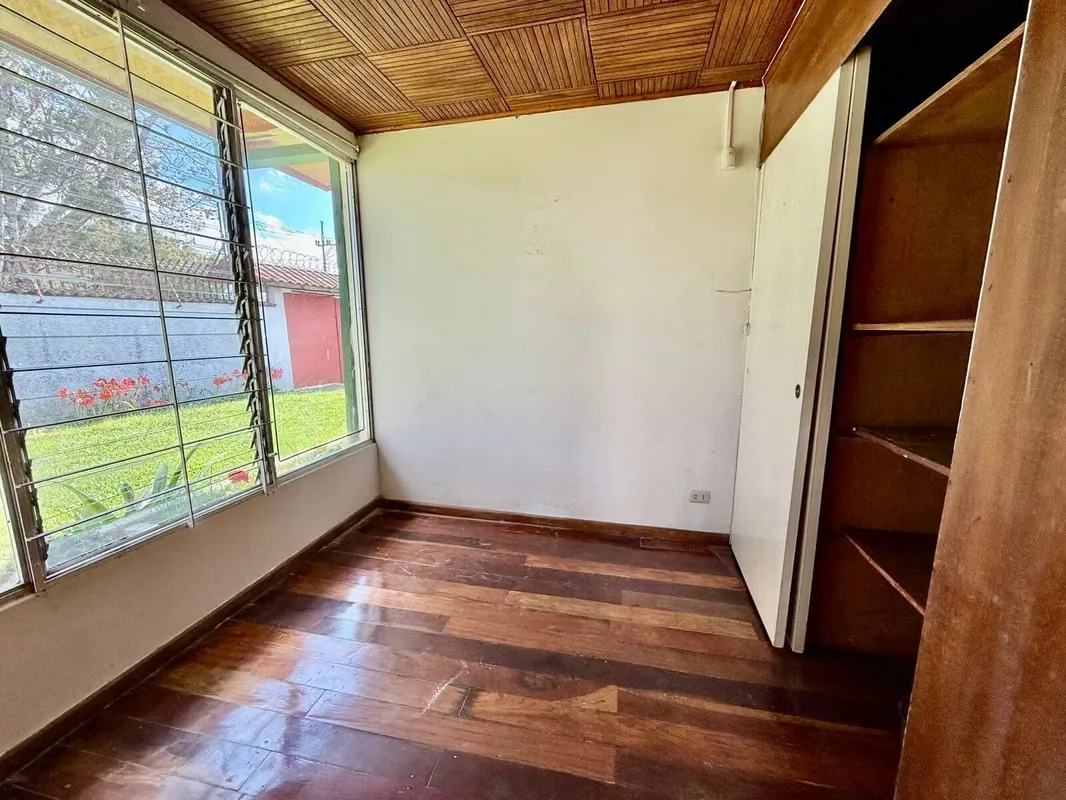 Se Alquila casa con amplio jardín por el Cristo de Sabanilla, photo 10