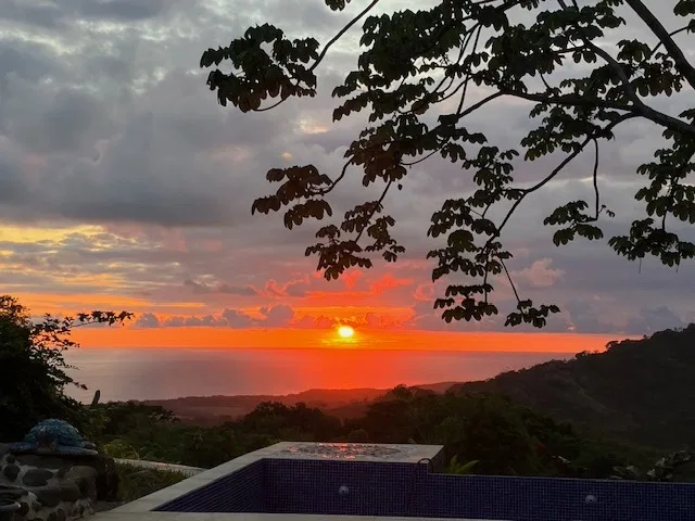 CASA TORTUGA – LAGUNAS OCEAN, MOUNTAIN, AND SUNSET VIEW HOME, photo 20