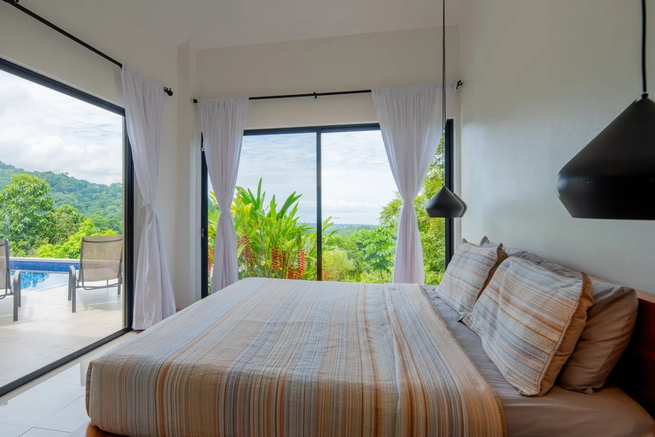 PROPERTY WITH A TWO BEDROOMS AND OCEAN VIEWS AND GUEST HOUSE, IN PLAYA HERMOSA – 6.45 ACRES, photo 17