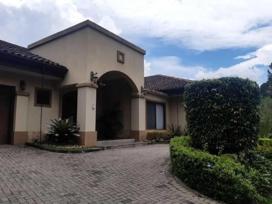 Increible Oportunidad!- Venta de Casa en Rio Oro de Santa Ana  #23-919 DL. - Venta en Rio Oro de Santa Ana