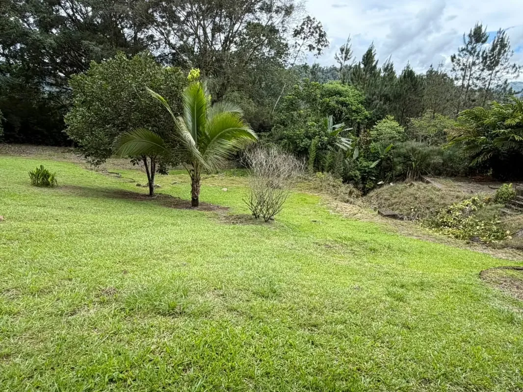 Terreno de 11.915 m2 y una construcción en zócalo, block, piedra y liviano que mide 500 m2., photo 3