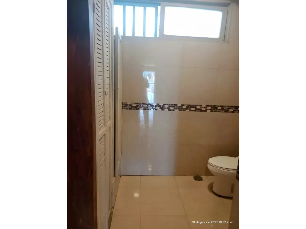 Se vende local comercial en San Pedro, excelente exposicion, de una sola planta y prevista para hasta 3 pisos. Ideal Para Restaurant, Soda, tienda de ropa, ..., photo 12