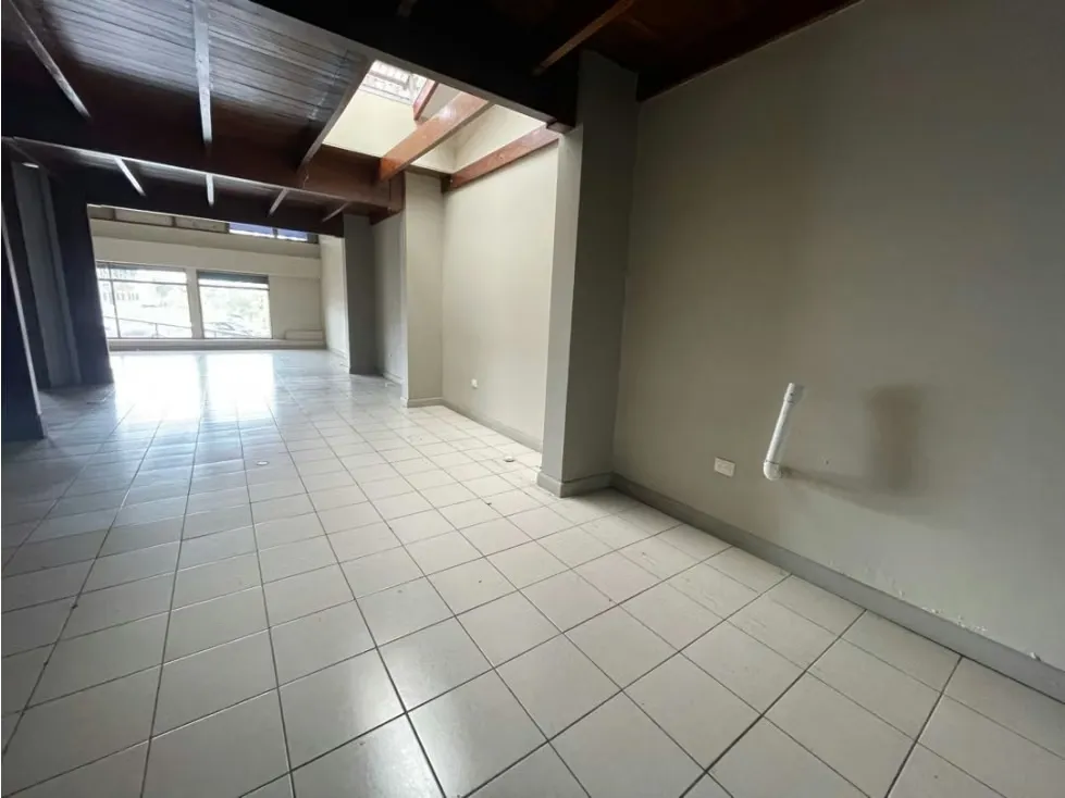 Se vende local comercial en San Pedro, excelente exposicion, de una sola planta y prevista para hasta 3 pisos. Ideal Para Restaurant, Soda, tienda de ropa, ..., photo 8
