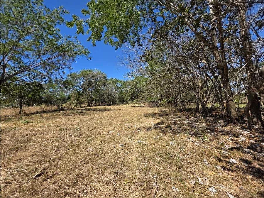 En venta terreno de uso mixto Orotina-Centro
