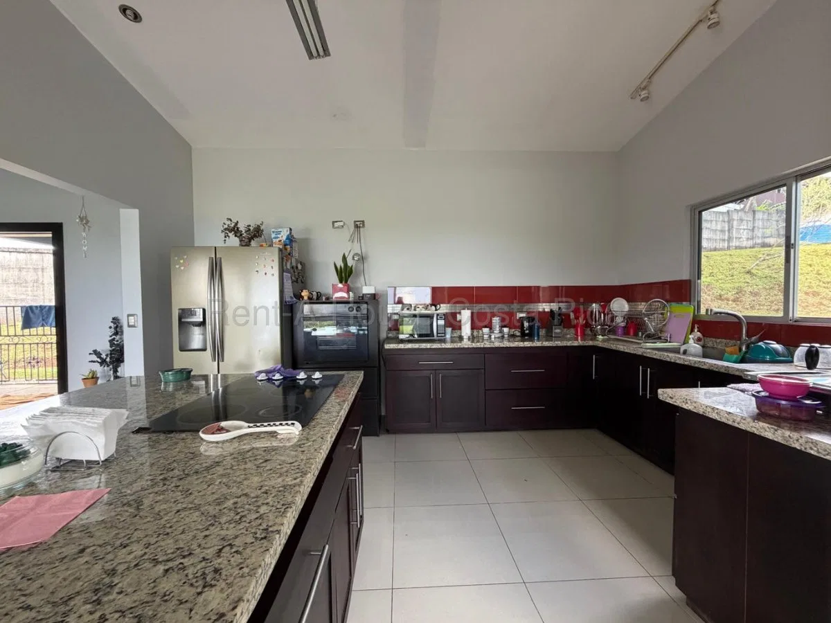 Venta de Casa en Puriscal con Amplios Jardines #26-1877 GS - Venta en Puriscal, photo 4