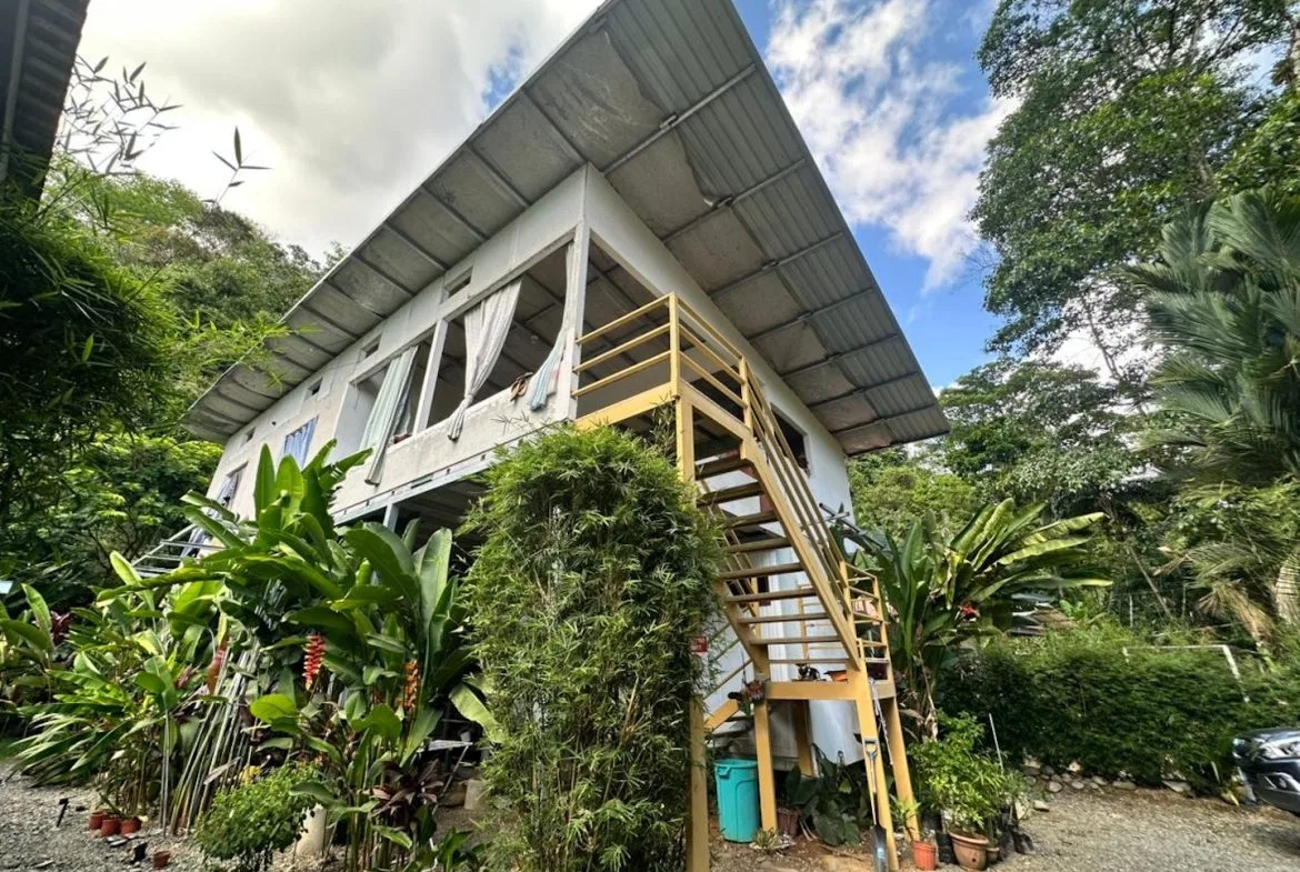 COMMERCIAL PROPERTY WITH TEN BEDROOMS NEAR TO THE EVERYTHING, IN UVITA – 0.42 ACRES, photo 4