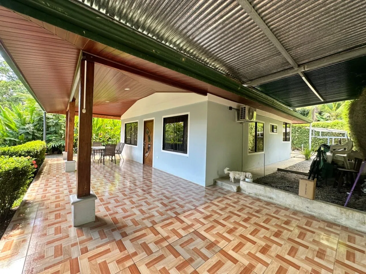 COMMERCIAL PROPERTY WITH TEN BEDROOMS NEAR TO THE EVERYTHING, IN UVITA – 0.42 ACRES, photo 7